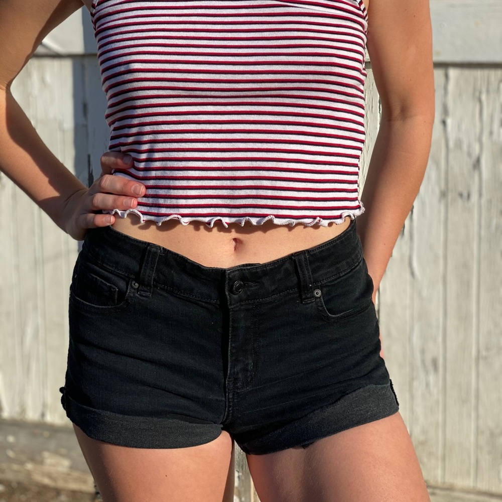 black shorts size medium